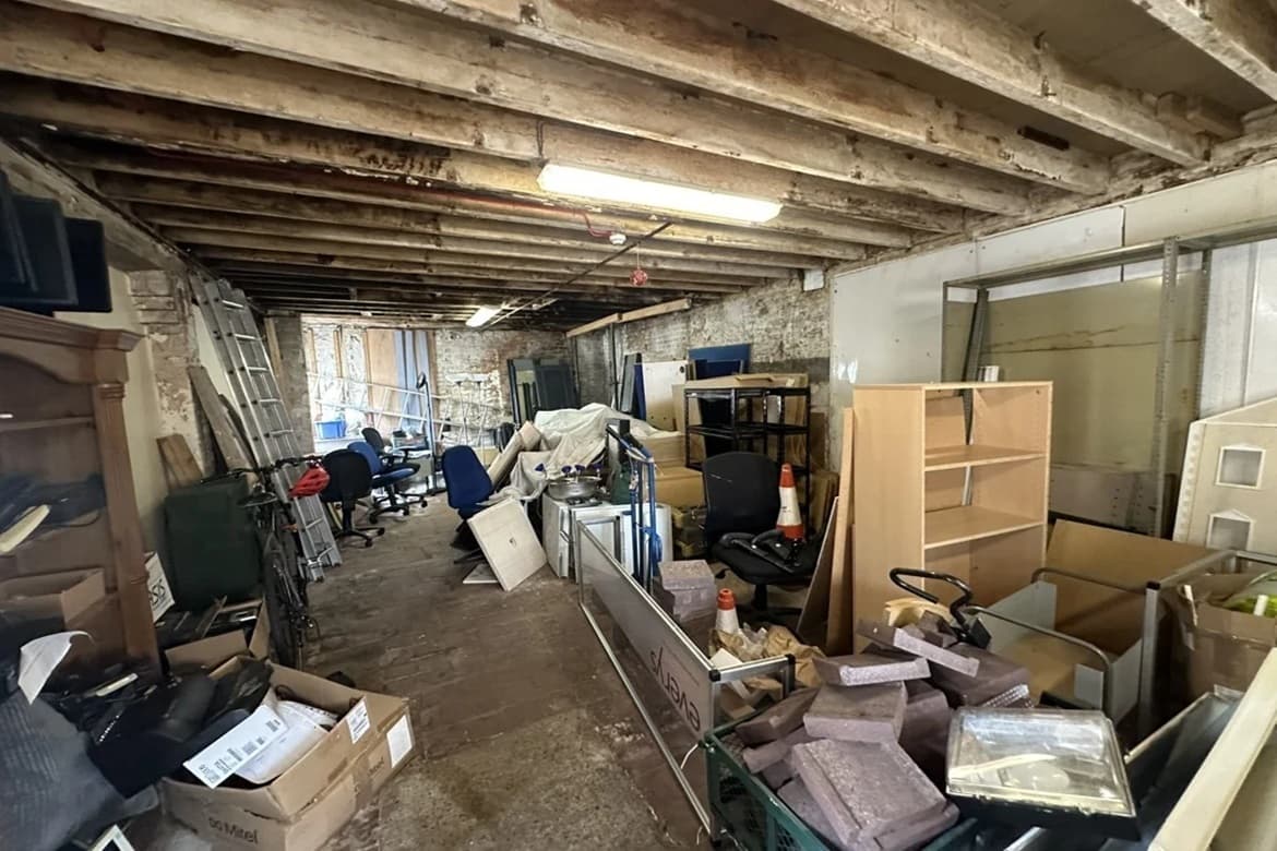 Commercial Premises For Sale in Crewkerne, Somerset, TA18 2
