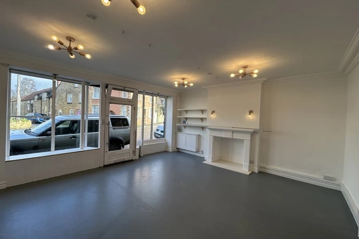 Retail Premises For Sale in South Petherton, Somerset, TA13 2