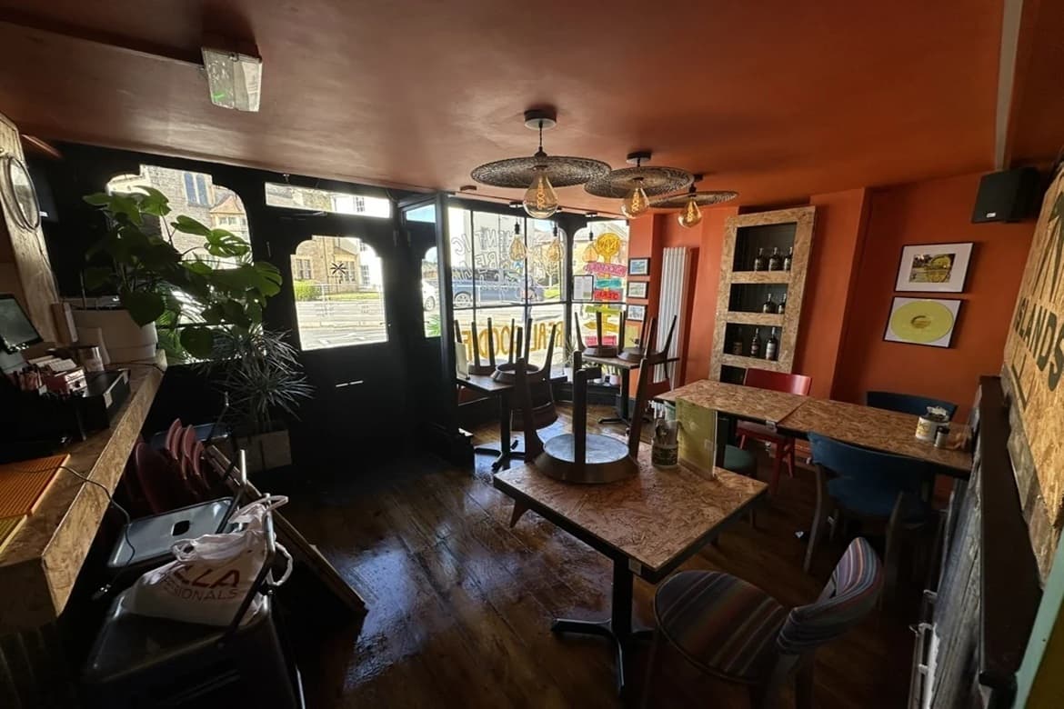 Ground Floor Restaurant For Sale in Taunton, Somerset, TA1 3