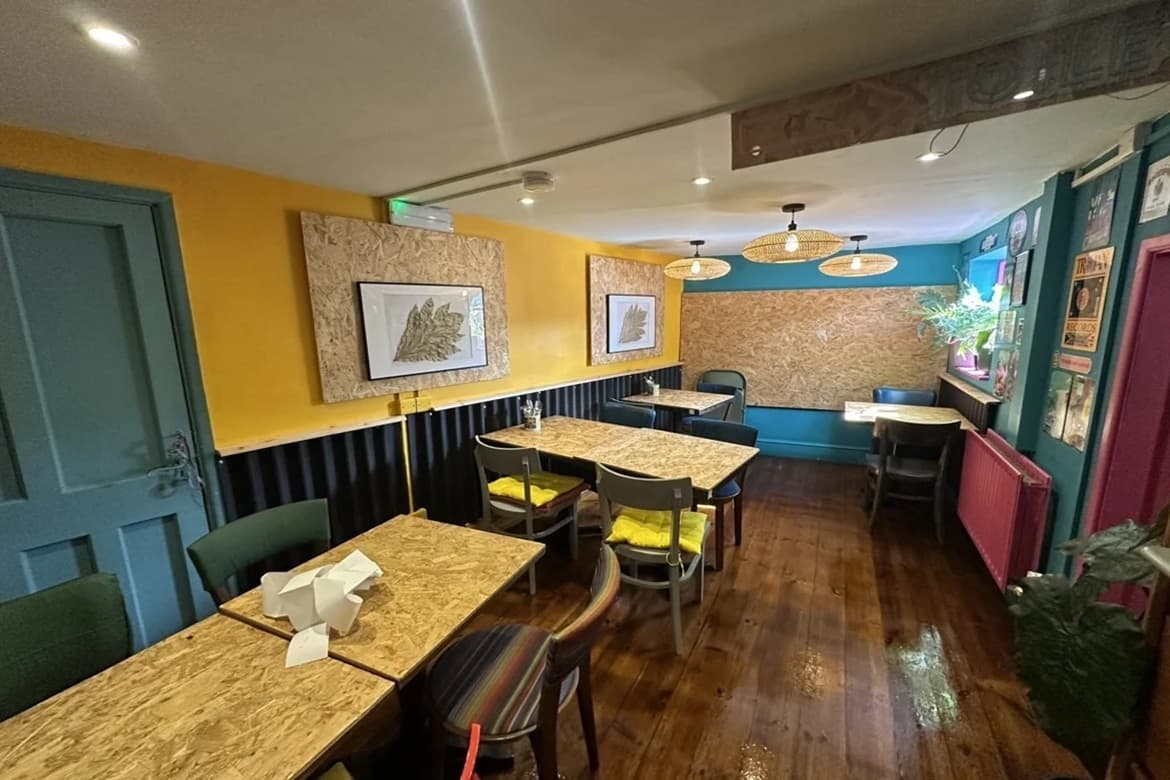Ground Floor Restaurant For Sale in Taunton, Somerset, TA1 5