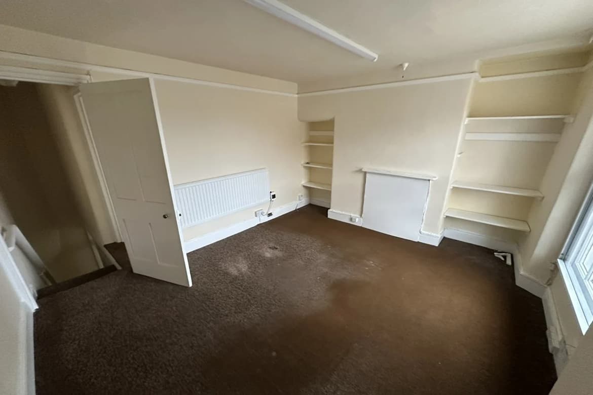 Two Storey Office Building For Sale in Somerton, Somerset 2