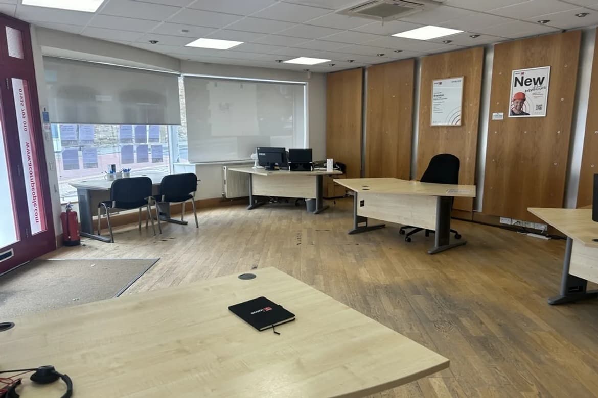 Town Centre Retail/Residential Property For Sale in Yeovil, Somerset 4
