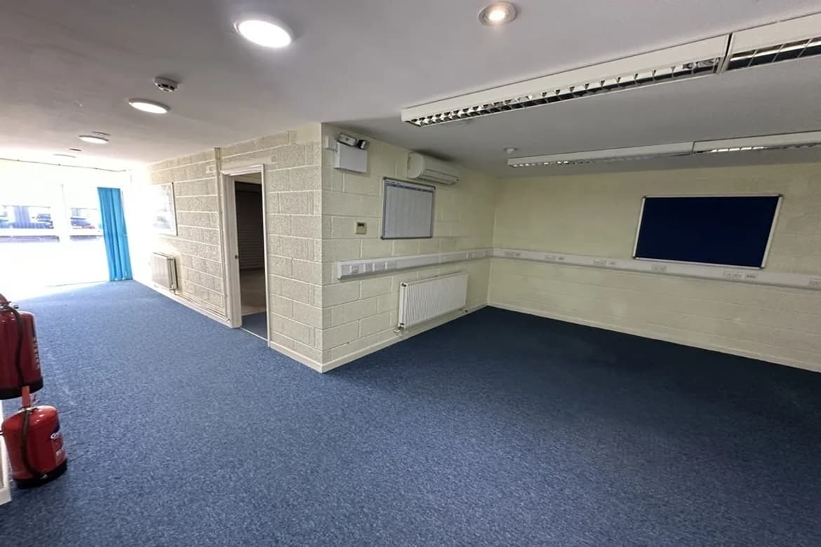 Commercial Unit For Sale in Wellington, Somerset, TA21 2