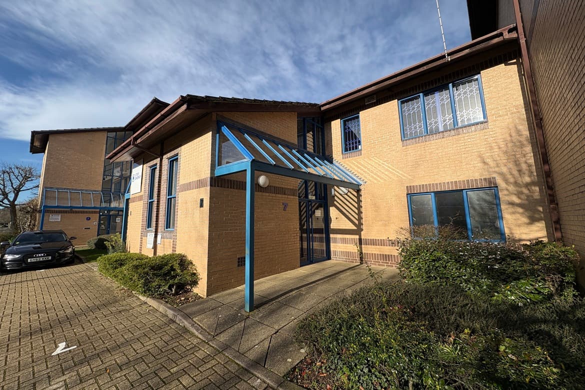 Newly Refurbished Office Building in Eastleigh, Hants, SO53 1