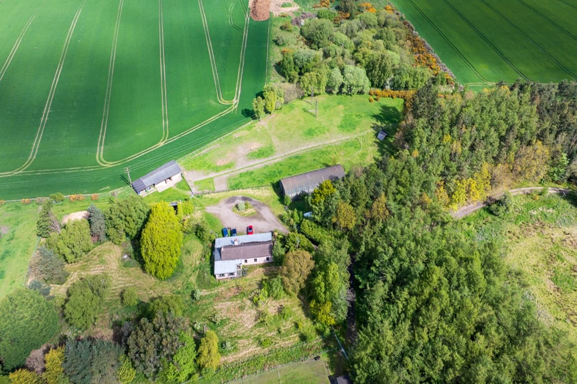 Charming Rural Property with Land For Sale in Broxburn, West Lothian 2