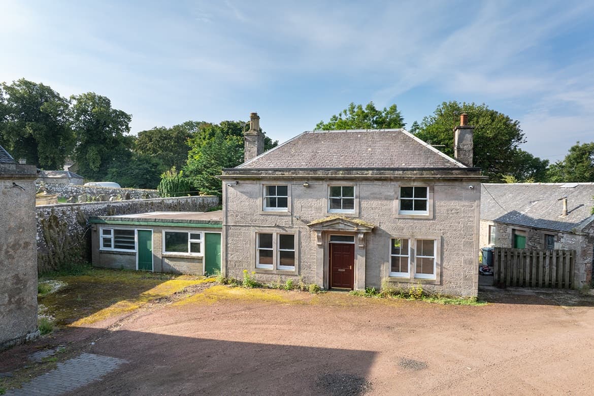 Traditional House, Office and Yard For Sale in Carnwath, Lanarkshire