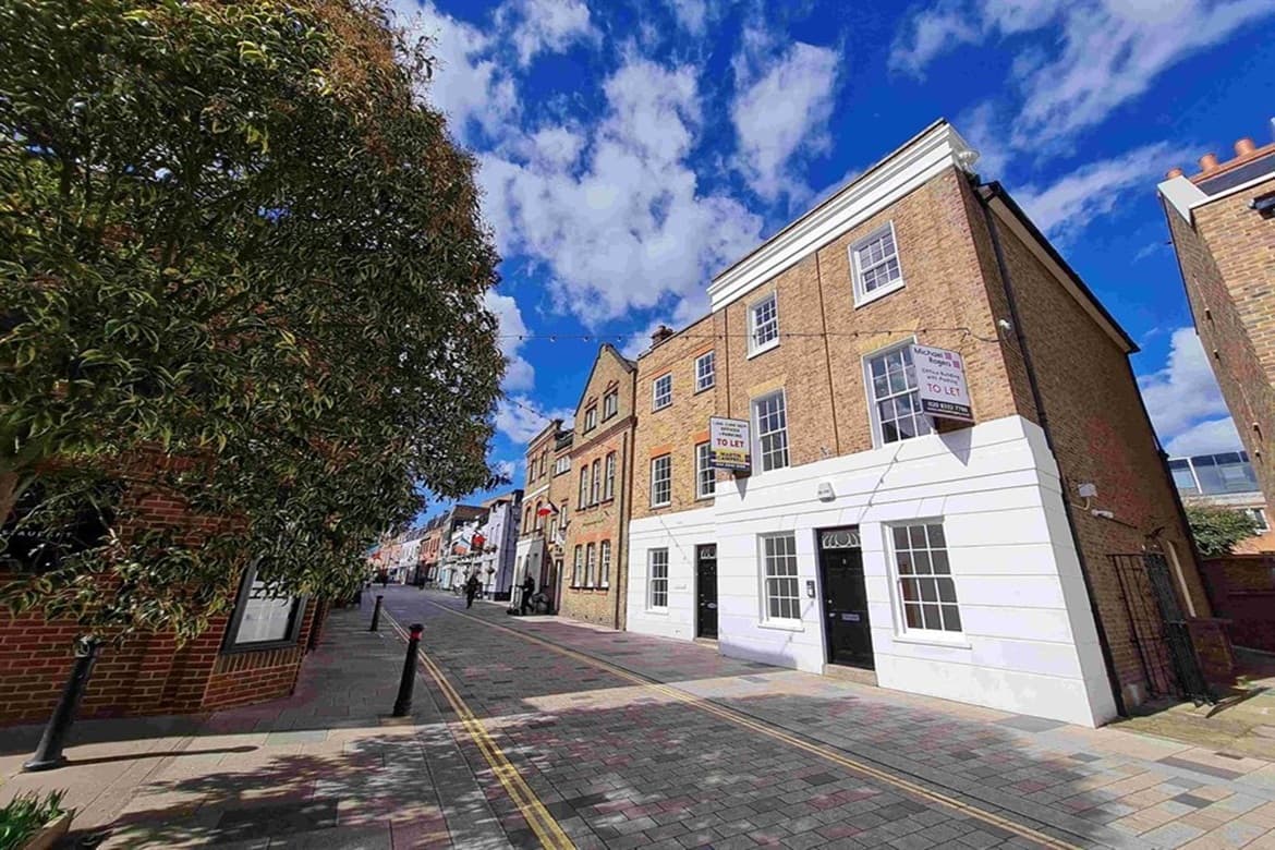 Office Accommodation For Sale or To Let in Twickenham, TW1 1