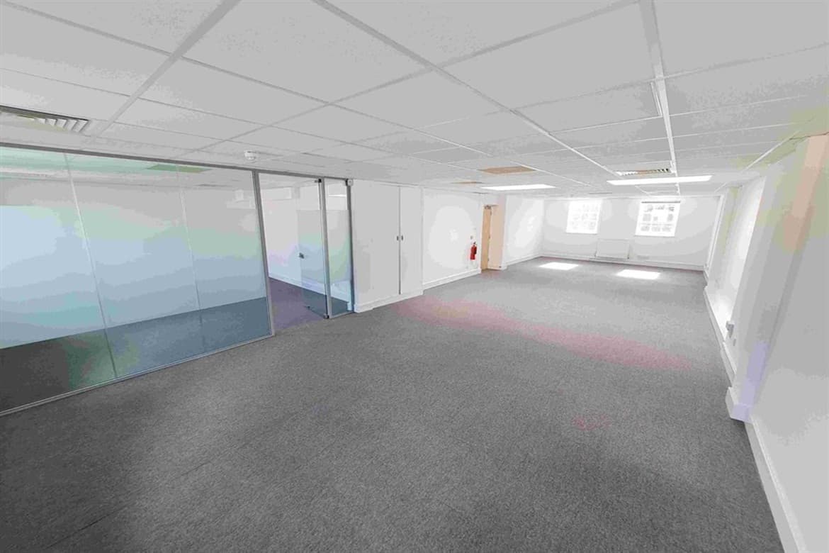 Office Accommodation For Sale or To Let in Twickenham, TW1 2