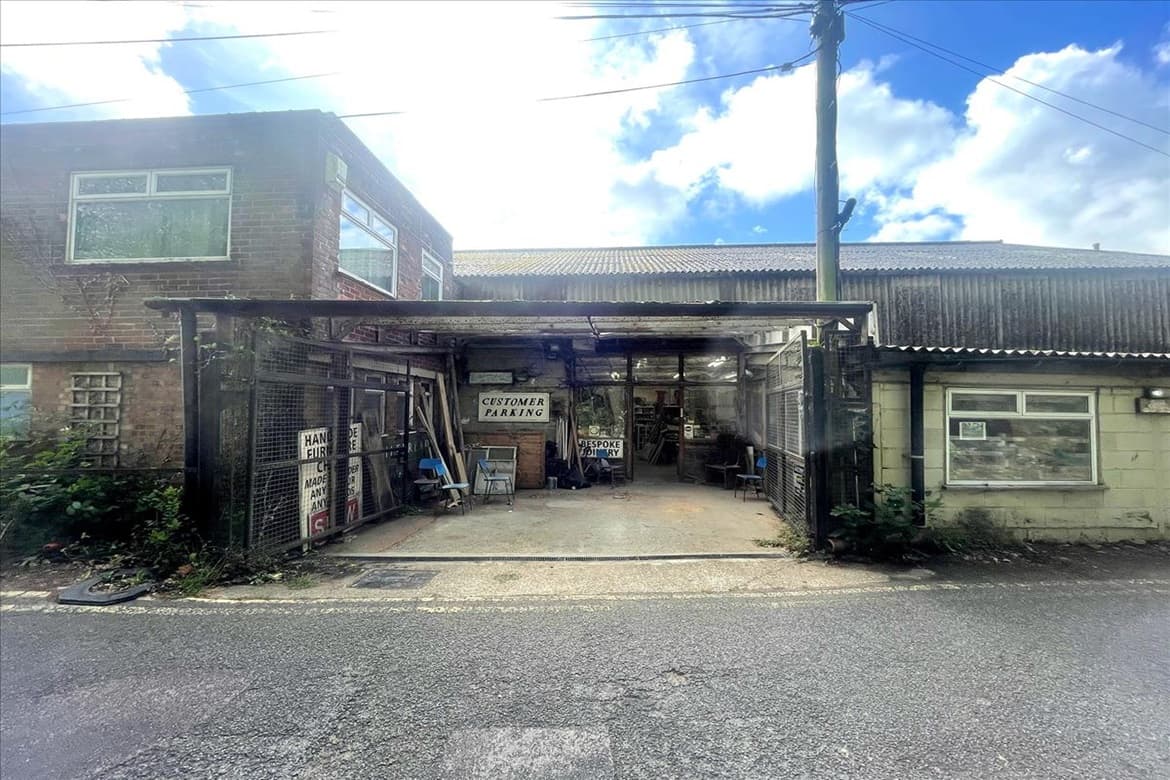 Mixed Use Office Warehouse For Sale in Rye, East Sussex, TN31 4