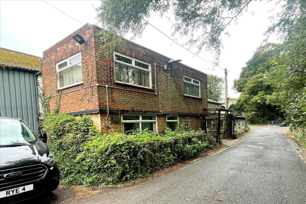Mixed Use Office Warehouse For Sale in Rye, East Sussex, TN31 5