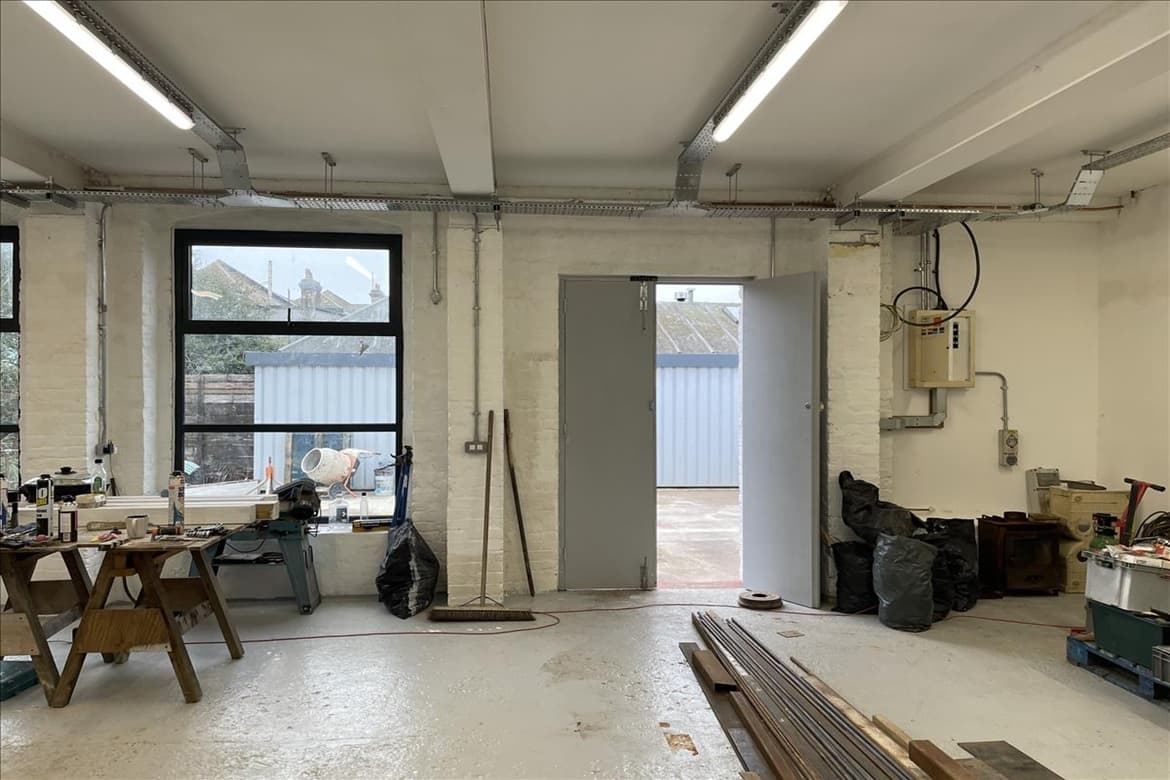 Vacant Workshop For Sale in St Leonards-on-Sea, East Sussex 3