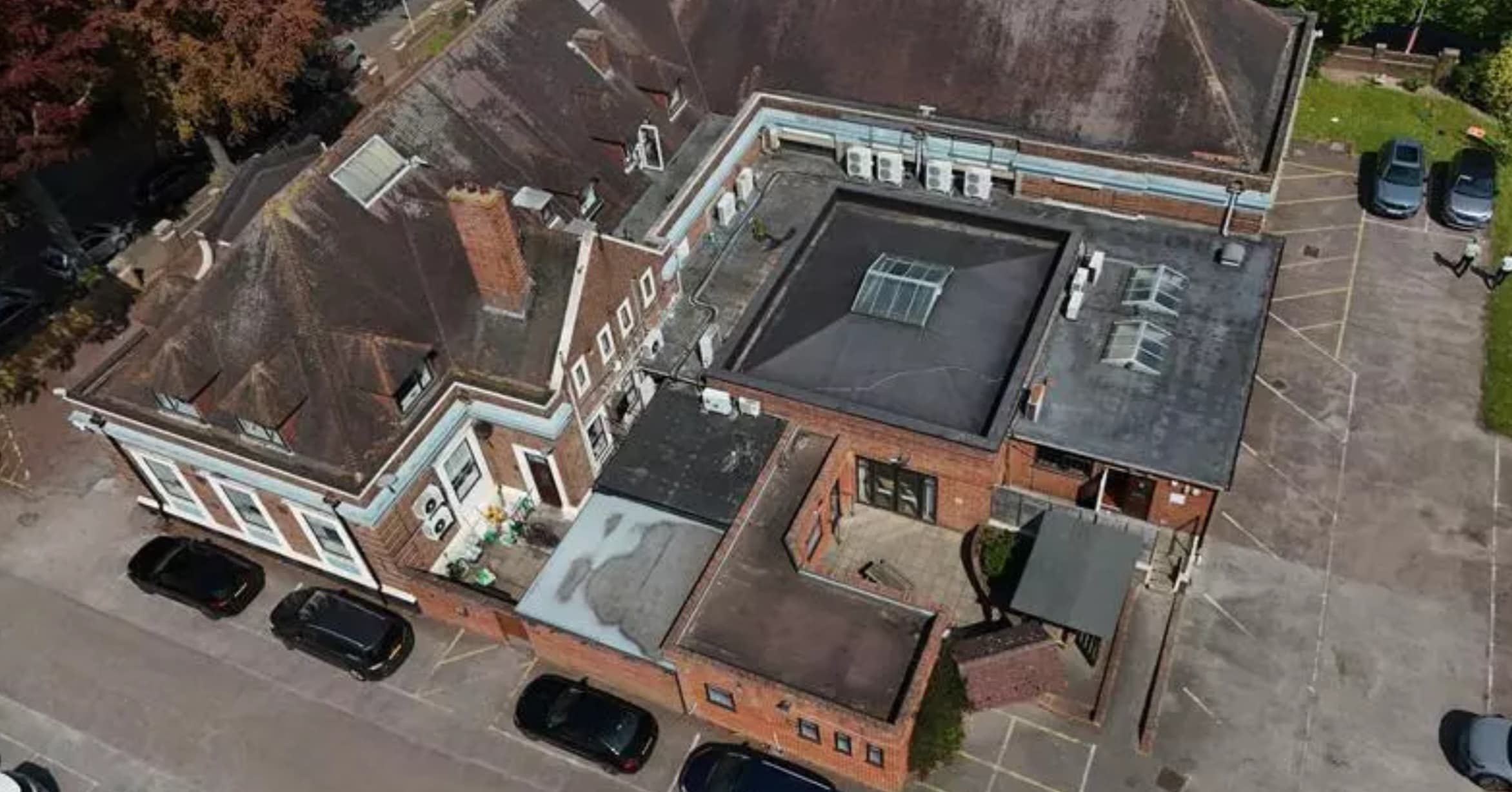 Detached Commercial Building For Sale in Sittingbourne, Kent 5
