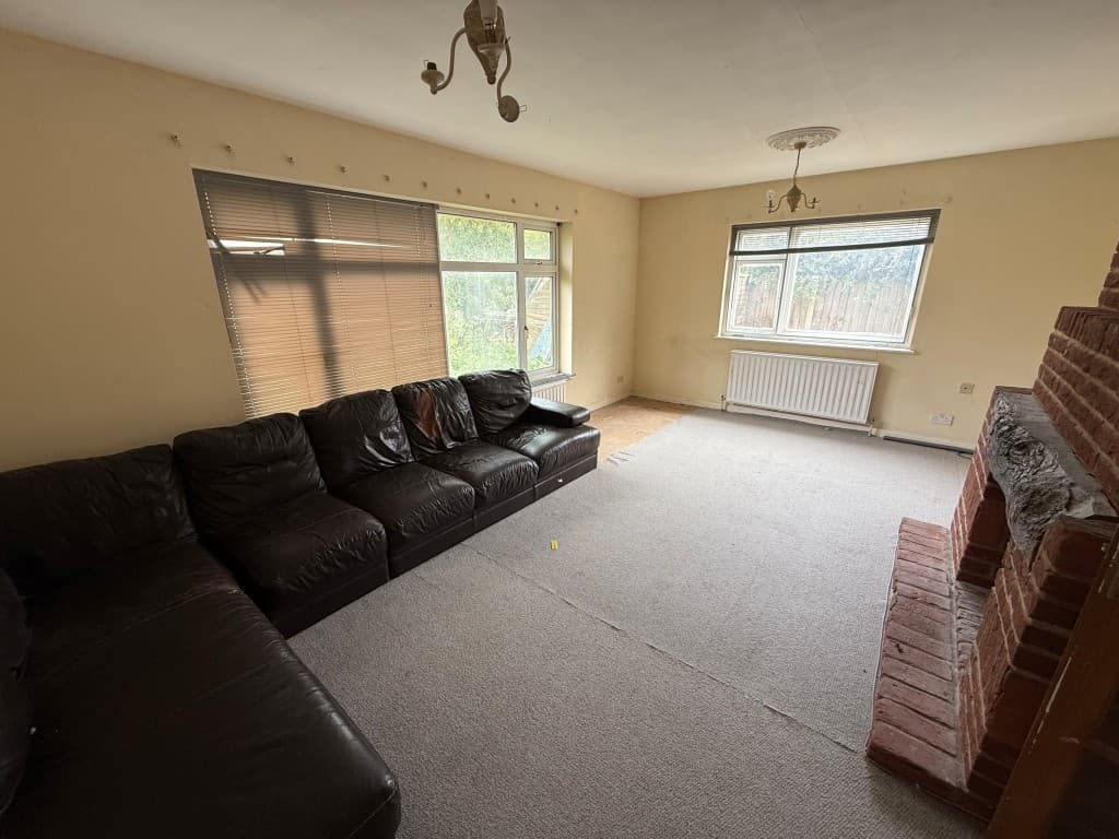 The Shires, Mucking Hall Road, Barling Magna, Southend-on-Sea SS3 0NH: Four-bedroom Detached House For Repair And Modernisation 2