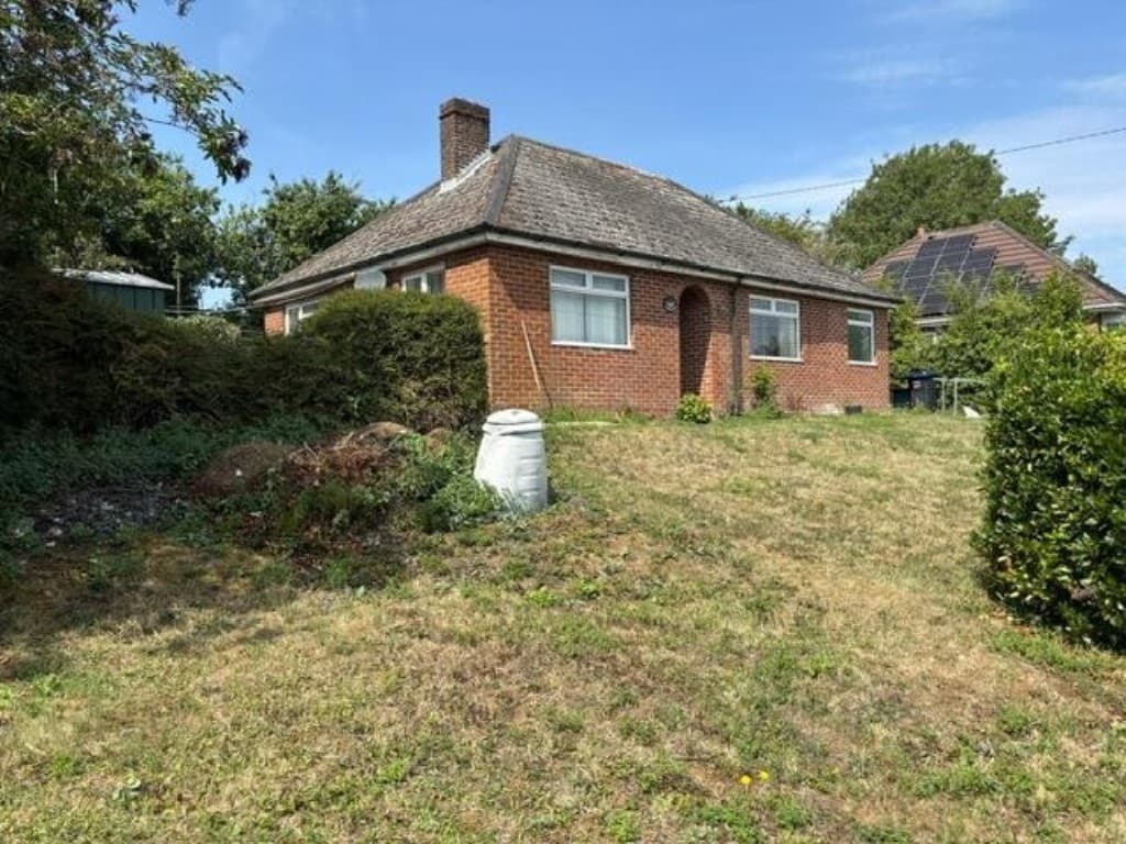 Sunnybank, Sunton, Collingbourne Ducis, Marlborough SN8 3DZ: Detached Bungalow On A Plot With Potential 1
