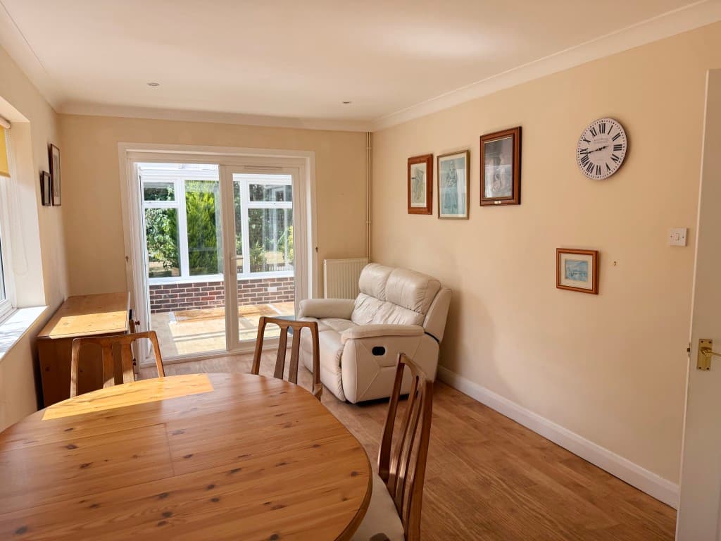 Broomfields, Courtlands Road, Nutley, Uckfield TN22 3LS: Detached Bungalow With Roof Conversion And Potential 5