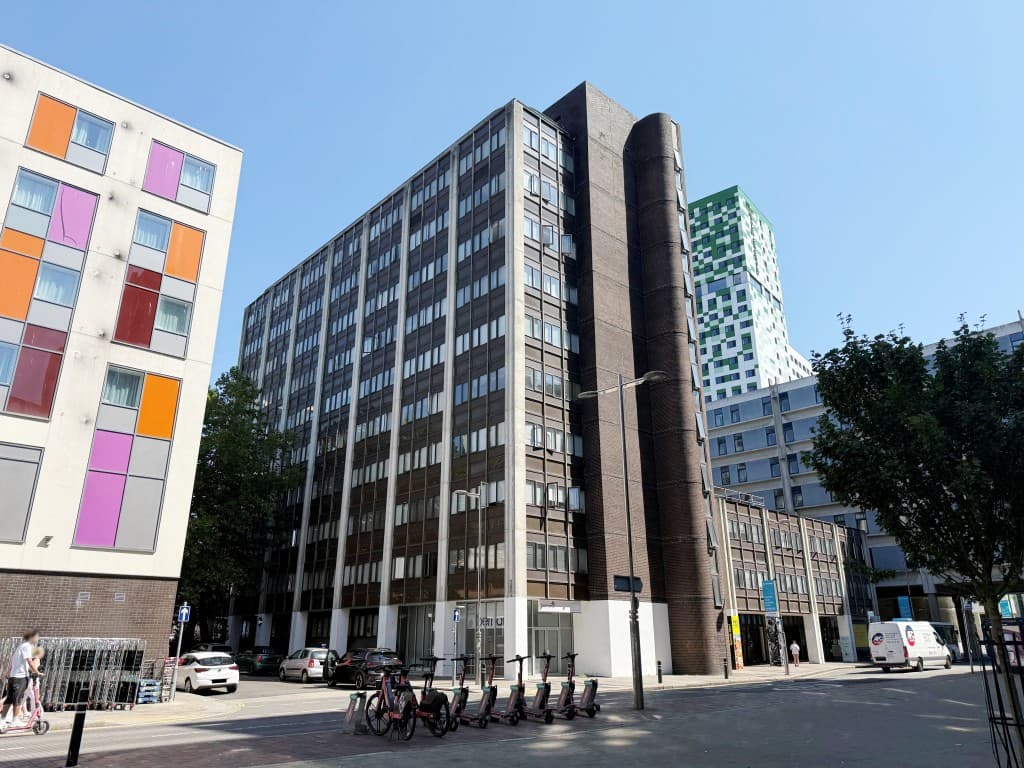 Flat 1 The Annex, Enterprise House, Isambard Brunel Road, Portsmouth PO1 2RX: One-bedroom Leasehold Flat For Investment 1
