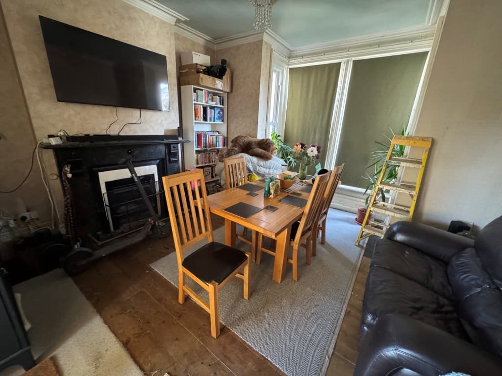 9 Frith Road, Dover CT16 2PT: Double-fronted House In Need Of Further Improvement 4