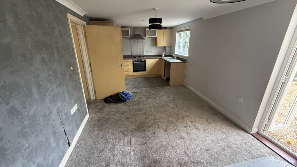 Flat 2, Academy Court, Beaconsfield Road, Bexley DA5 2GA: Vacant Ground Floor Flat With Parking 2
