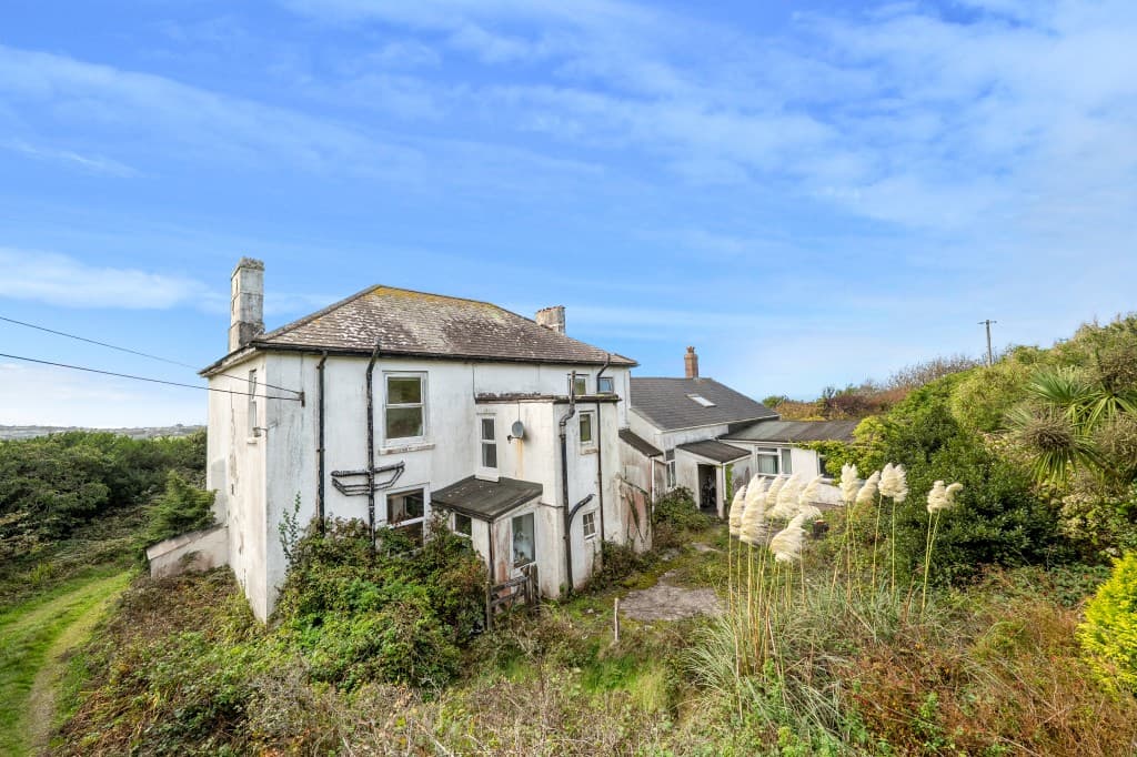 Kenython House, Kenython Lane, St. Just, Penzance TR19 7PT: Former Captains House Plus Three-bedroom Bungalow Set In Over 8.5 5