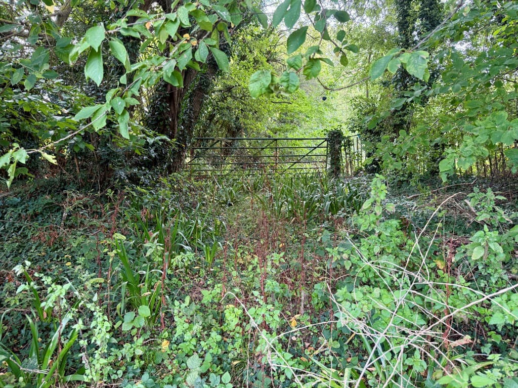 Land On West Side of Bottles Lane, Rodmersham, Sittingbourne ME9 0PR: Freehold Land Measuring Approx 4.85 Acres 2