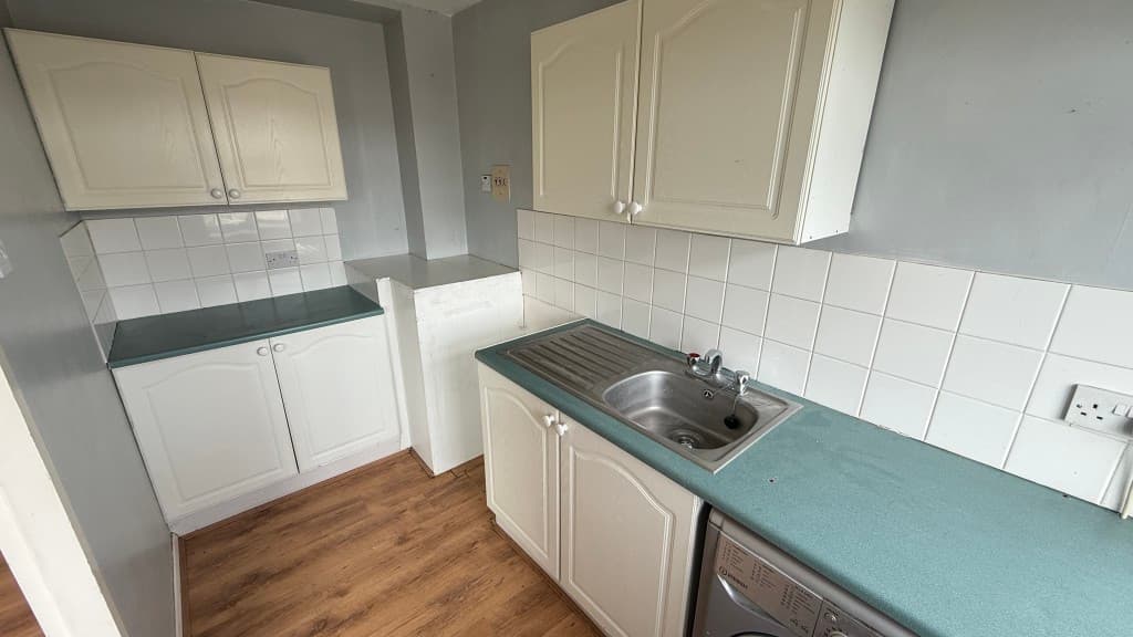 9 Orchard Court, Blackfen Road, Sidcup DA15 8PX: One-bedroom Flat With Share Of Freehold 3