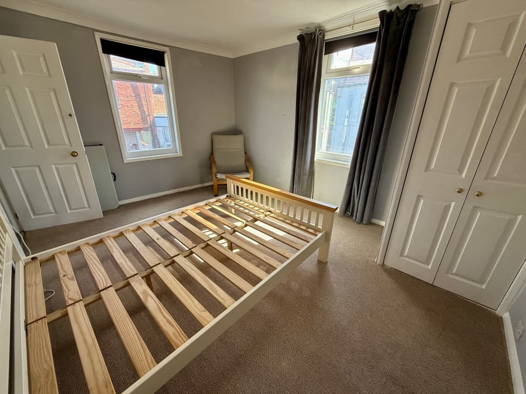 35 Charlotte Street, Folkestone CT20 1LF: Two-bedroom End-terrace House 5