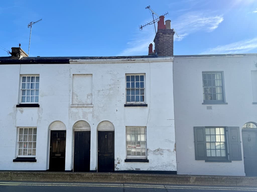 65 St. Peters Place, Canterbury CT1 2DA: Two-bedroom City House With Parking To Rear 1