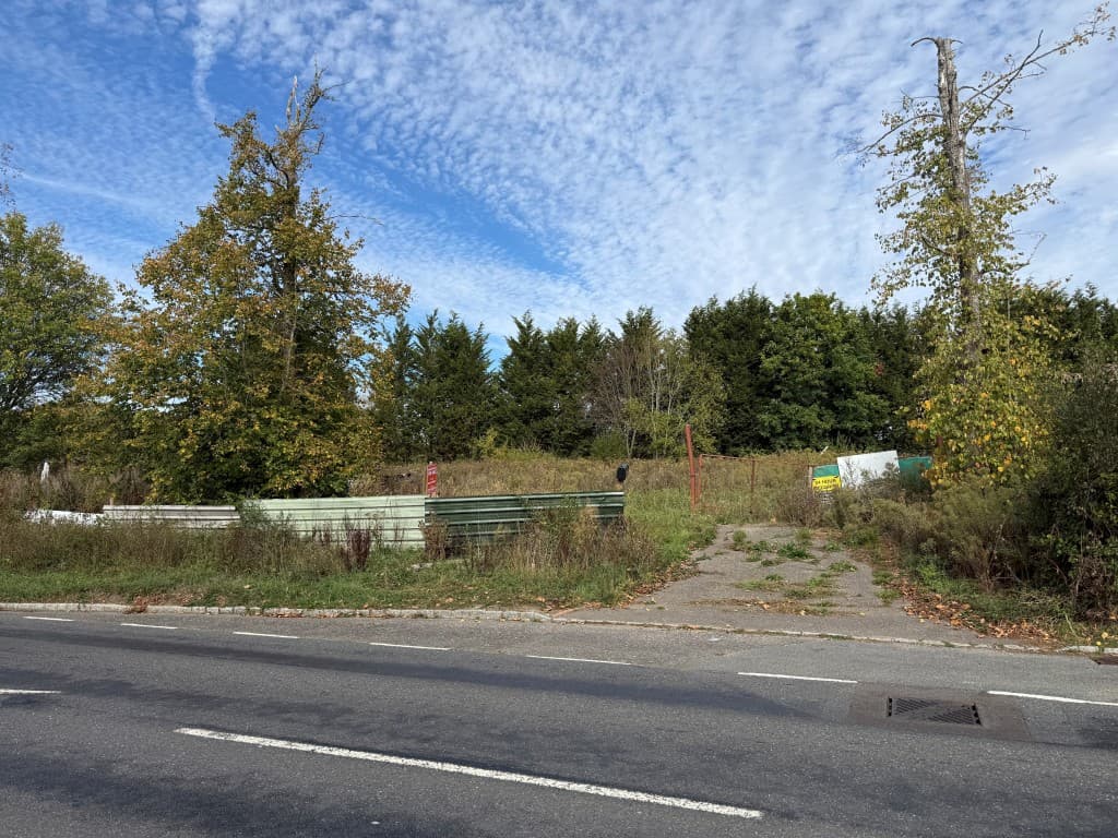 The Pig Farm, Guildford Road, Bucks Green RH12 3JJ: Land In Favoured Location With Outline Planning For Six Dwellings 1