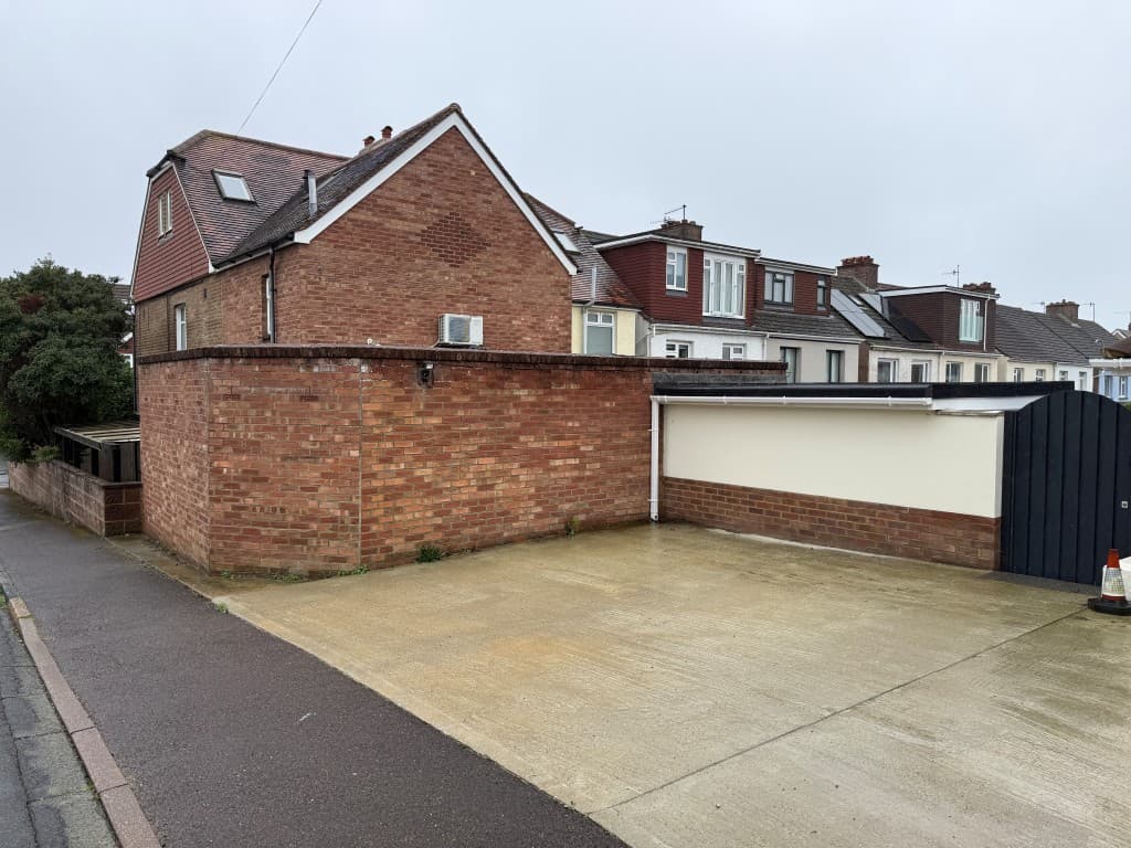 Doctors Surgery, 27-29 Links Road, Portslade, Brighton BN41 1XH: Former Doctors Surgery With Potential For Residential Conversion 2