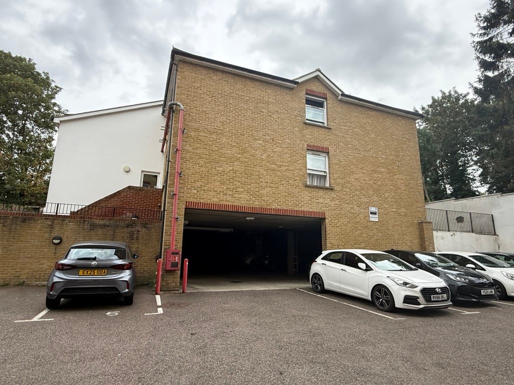 Wrotham Court, Wrotham Road, Gravesend DA11 0QF: Outstanding Investment - Substantial Modern Purpose-built Development 4