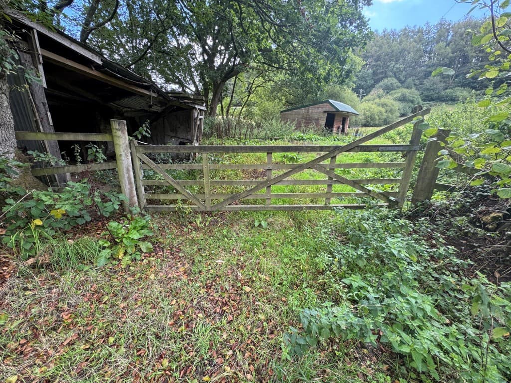 Stables and Paddock Land, Higher Grants, Exebridge, Dulverton TA22 9BE: Two And A Half Acres With Stables And Outbuilding 5