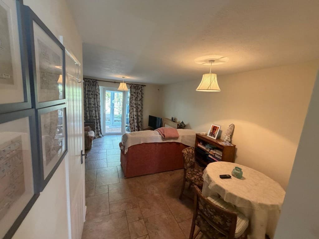 35 Bank Side, Hamstreet, Ashford TN26 2EZ: Two-bedroom House For Investment Or Occupation With Parking Space 3