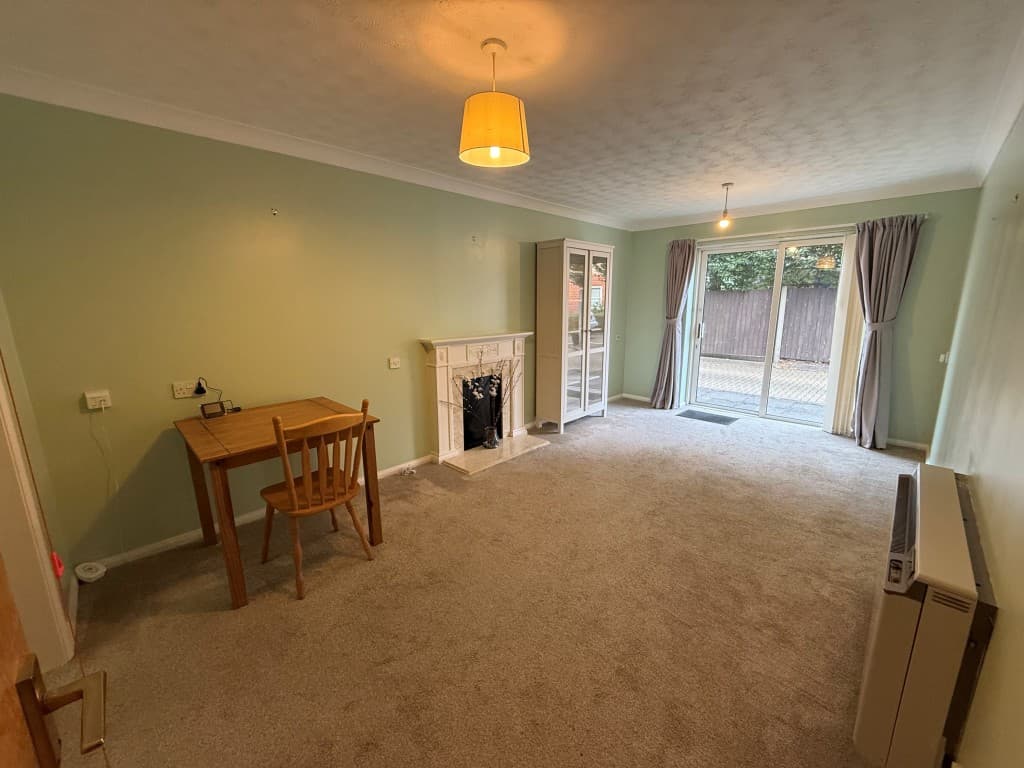 22 Godfreys Mews, Chelmsford CM2 0XE: One-bedroom Retirement Flat 2