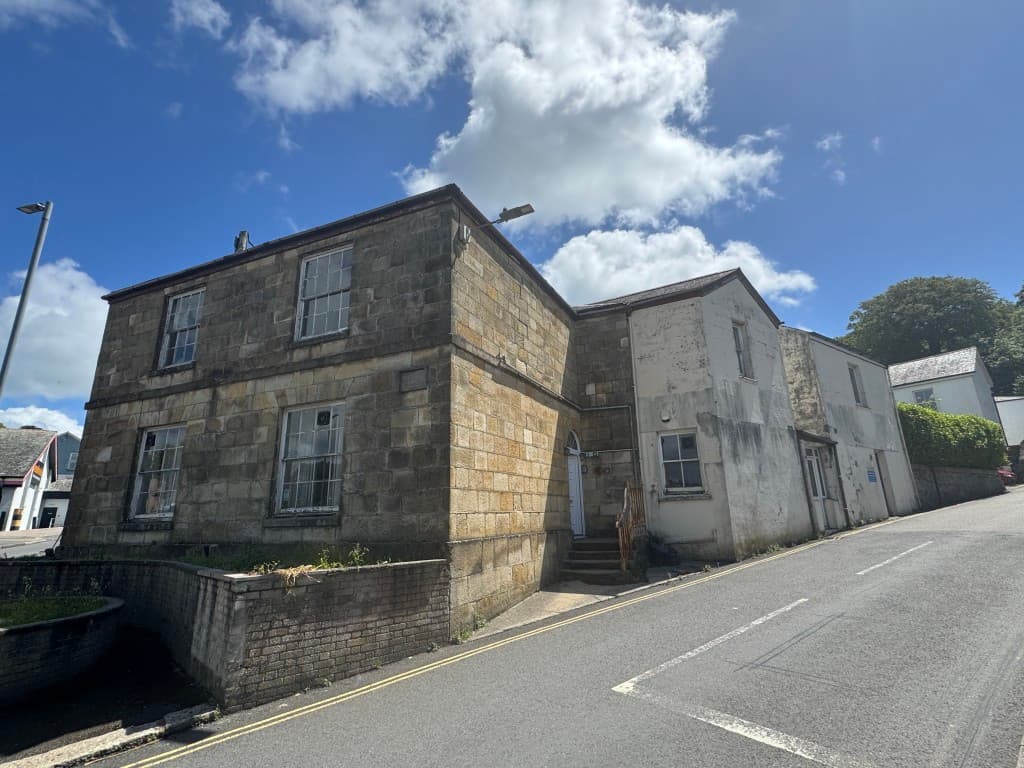 Fountain House, 1 Eastbourne Road, St. Austell PL25 4SZ: Versatile Property With Potential Close To Town Centre 1
