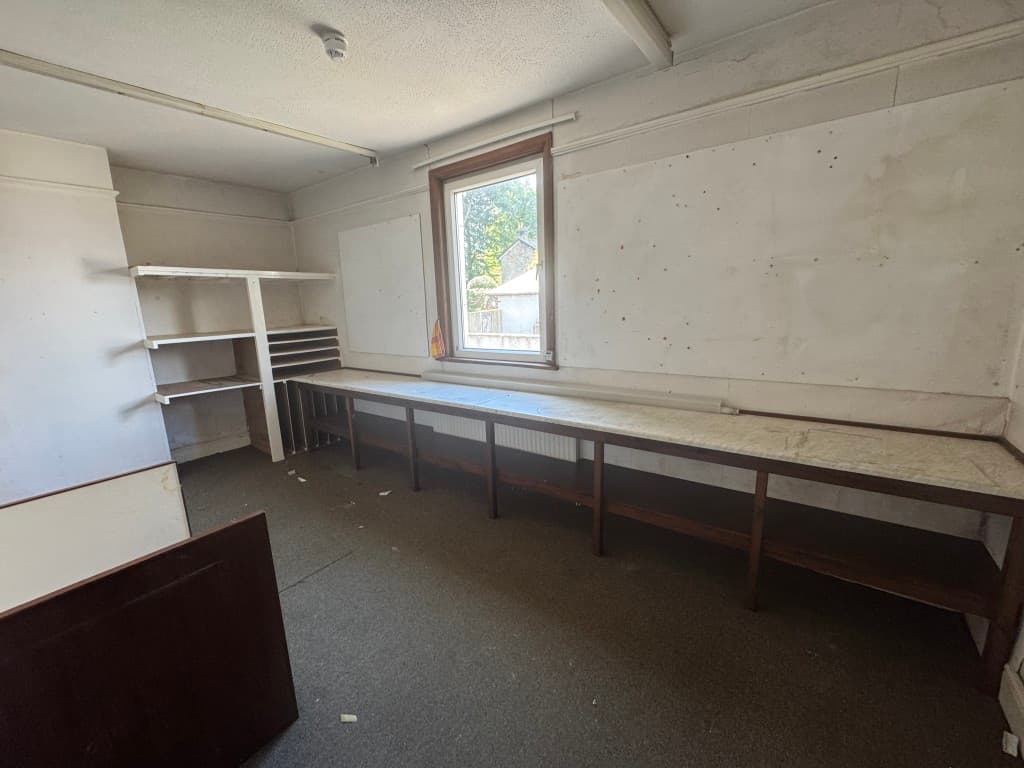 Fountain House, 1 Eastbourne Road, St. Austell PL25 4SZ: Versatile Property With Potential Close To Town Centre 5