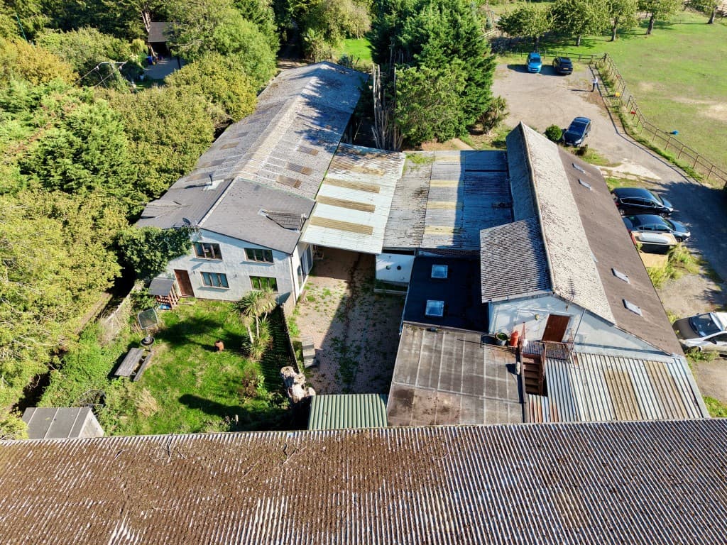 Walnut Tree Buildings, Otterden, Faversham ME13 0DB: Equestrian Facility - Indoor Mange, Stables, Paddocks 2