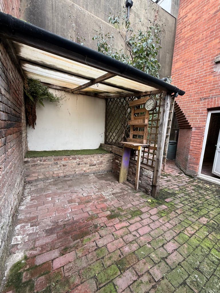 187 Queens Road, Hastings TN34 1RG: Mixed Residential And Commercial Building With Potential 3