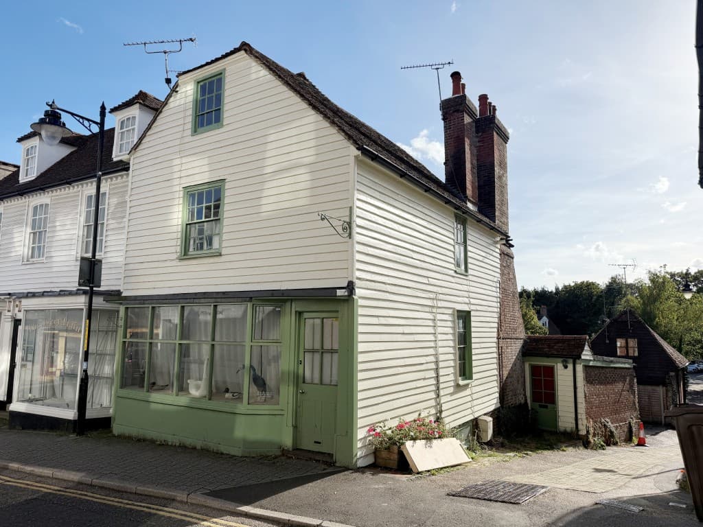 Albert House, Stone Street, Cranbrook TN17 3HG: Pair Of Shops And Two Flats For Refurbishment 1