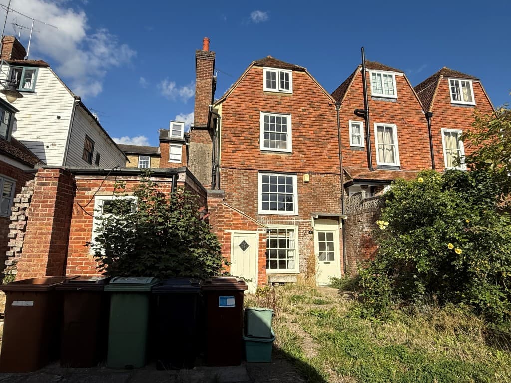 Albert House, Stone Street, Cranbrook TN17 3HG: Pair Of Shops And Two Flats For Refurbishment 2