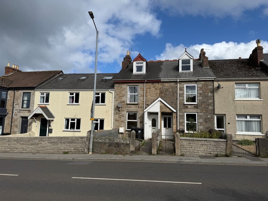 52 College Street, Camborne TR14 7LE: Three Storey Terraced House With Garage, Close To Town Centre 1