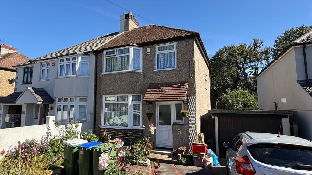 14 Martens Avenue, Bexleyheath DA7 6BD: Semi-detached House Let On A Statutory Tenancy 1