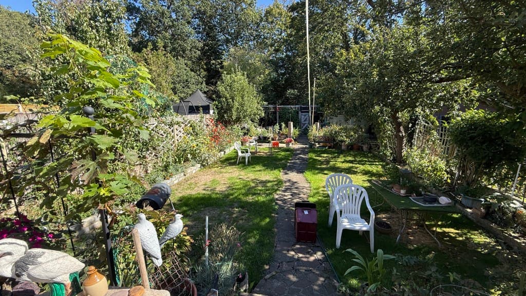 14 Martens Avenue, Bexleyheath DA7 6BD: Semi-detached House Let On A Statutory Tenancy 5