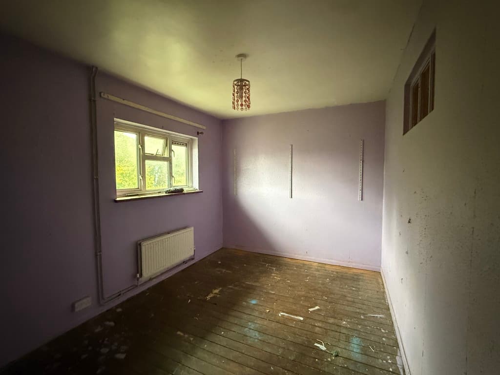 4 Humphreys, Petteridge Lane, Matfield, Tonbridge TN12 7LT: Flat In Need Of Improvement In Village Location 5