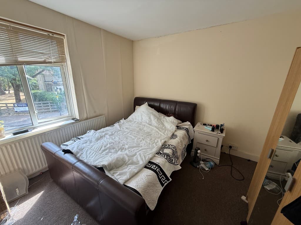 241 Queens Road, Maidstone ME16 0LB: End-terrace House For Repair 5