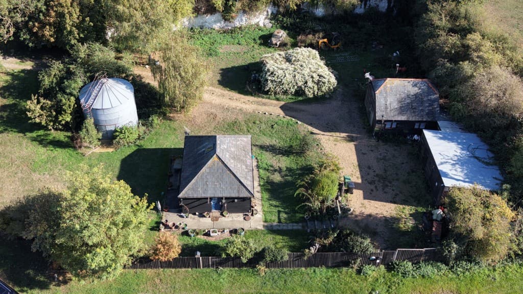 The Granary, Cowstead Farm, Cowstead Road, Stockbury, Sittingbourne ME9 7UA: Granary And Outbuildings On Approx 14 Acres With Fenced Paddocks 3
