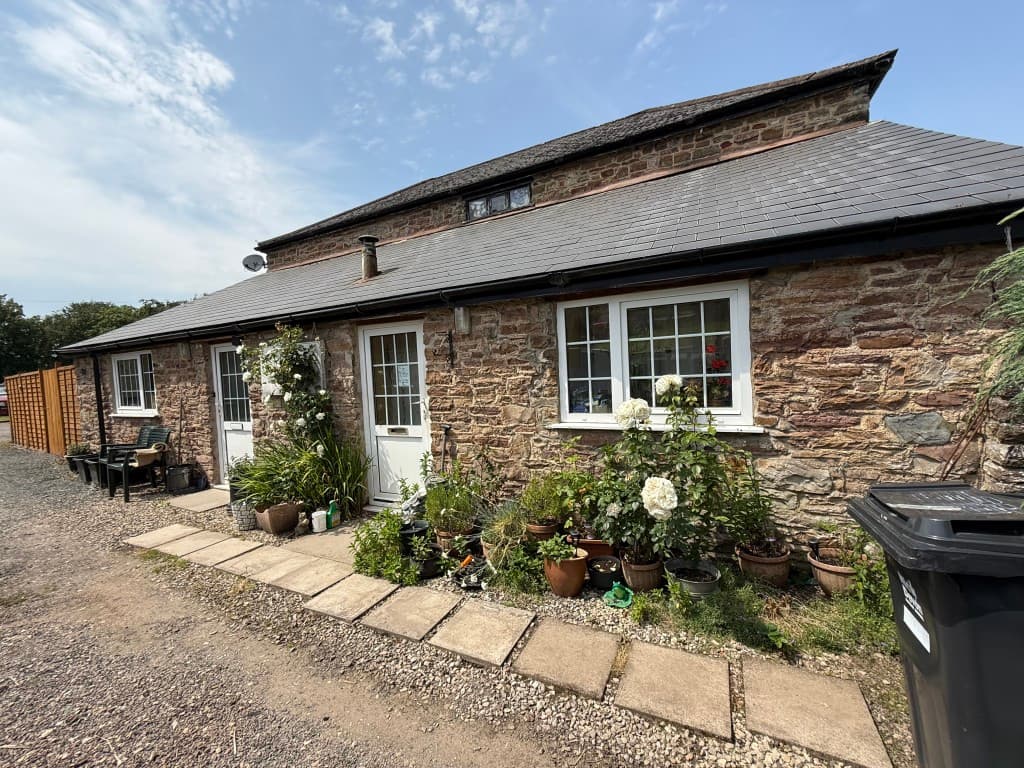 Old Cider House, Higher Grants, Exebridge, Dulverton TA22 9BE: Two-bedroom Semi-detached Cottage Situated Within Higher Grants Farm 1