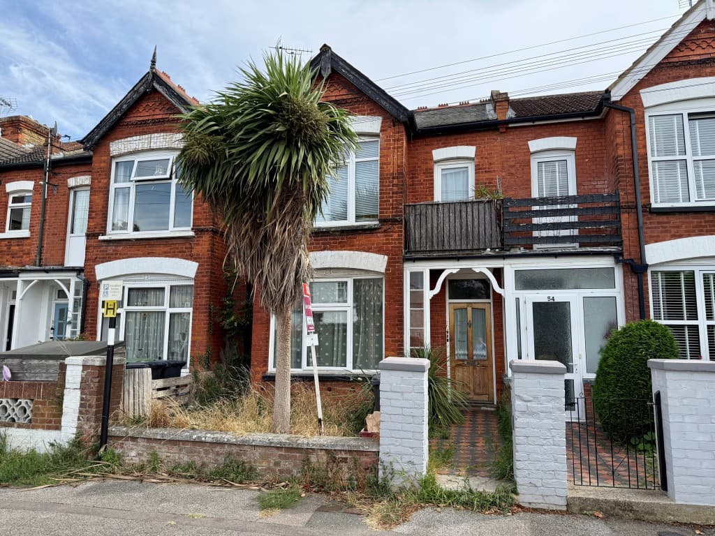 Ground Floor Flat, 52 Douglas Road, Herne Bay CT6 6AF: Two-bedroom Ground Floor Flat With Garden 1