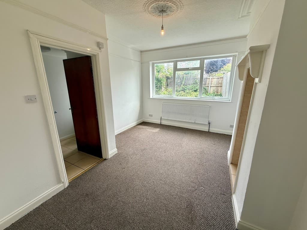 Ground Floor Flat, 52 Douglas Road, Herne Bay CT6 6AF: Two-bedroom Ground Floor Flat With Garden 4