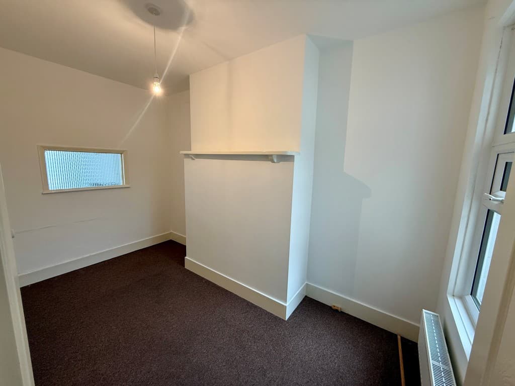 Ground Floor Flat, 52 Douglas Road, Herne Bay CT6 6AF: Two-bedroom Ground Floor Flat With Garden 5