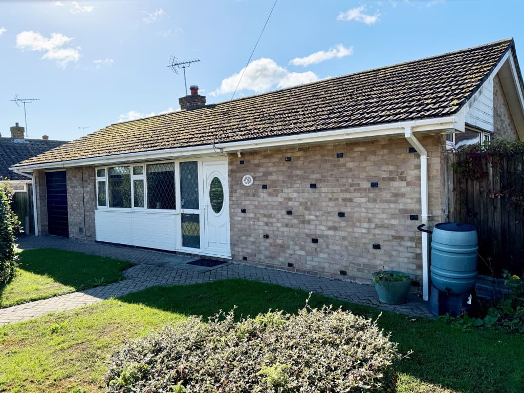 51 Sherwood Drive, Whitstable CT5 4PF: Detached Bungalow For Refurbishment And Repair 1